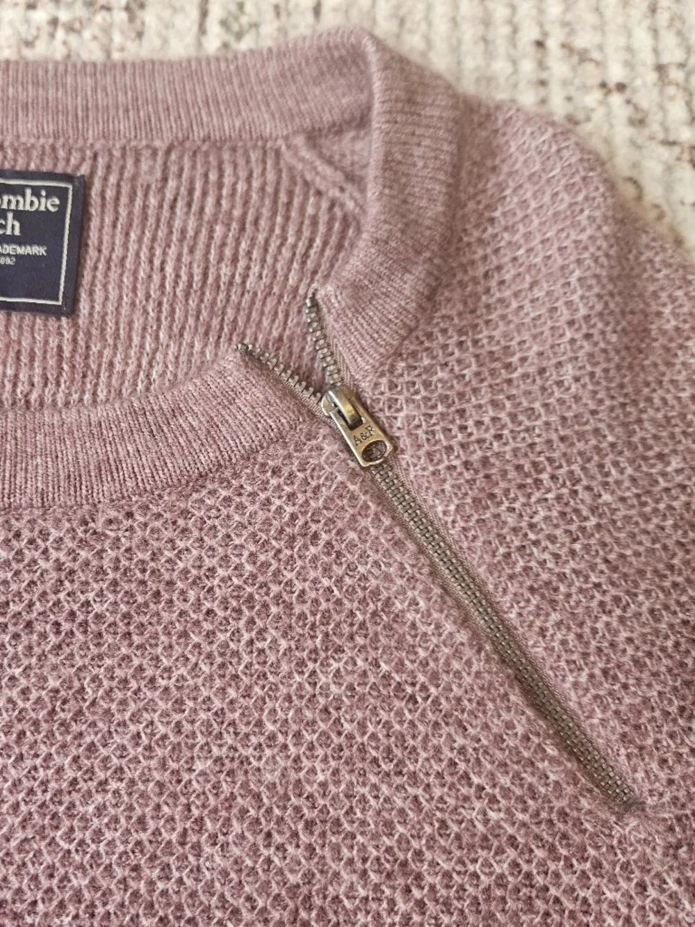 Abercrombie Pullover Zipper Crew Sweater in Mauve